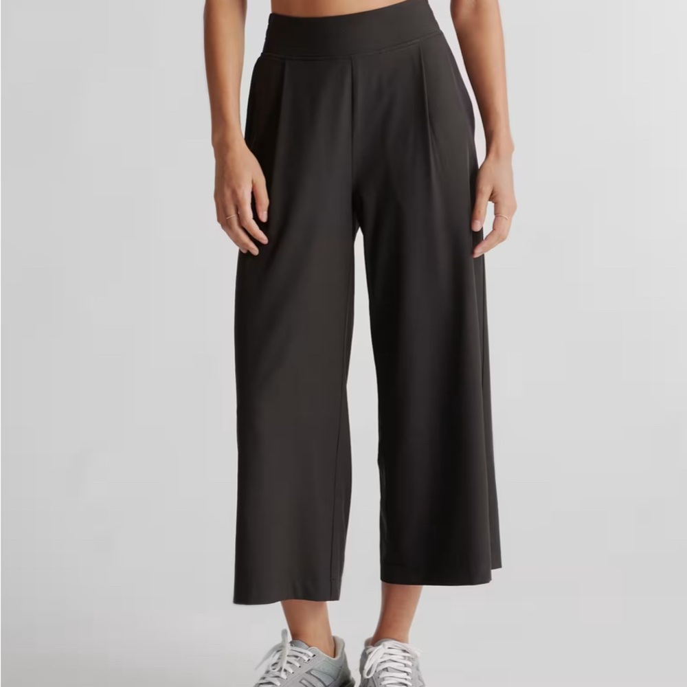 Quince Black wide leg Ankle Pants